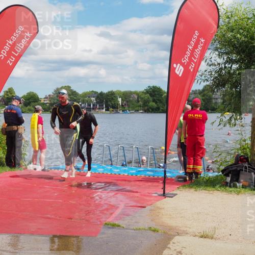 16.06.2024 - 7 Türme Triathlon KatJ http://msf.ph/oto/6318390 16.06.2024 11:55:34 Schwimmen 320, 323, 329, 341, 353, 371, 372, 373, 384, 386, 402, 430, 437, 443, 447, 454, 463, 479, 493, 497, 506, 514, 527, 532, 551, 553, 563, 564 meine-sportfotos.de