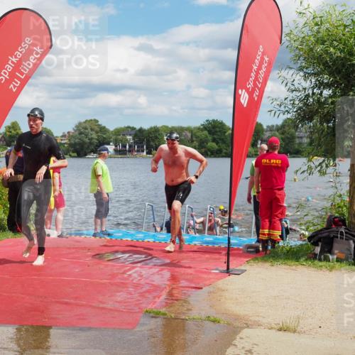 16.06.2024 - 7 Türme Triathlon KatJ http://msf.ph/oto/6318411 16.06.2024 11:55:36 Schwimmen 320, 323, 329, 341, 353, 371, 372, 373, 384, 402, 430, 437, 443, 447, 454, 463, 493, 497, 506, 514, 527, 532, 551, 553, 563, 564 meine-sportfotos.de