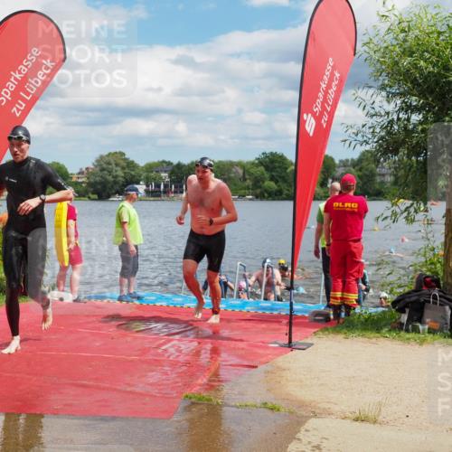 16.06.2024 - 7 Türme Triathlon KatJ http://msf.ph/oto/6318415 16.06.2024 11:55:36 Schwimmen 320, 323, 329, 341, 353, 371, 372, 373, 384, 402, 430, 437, 443, 447, 454, 463, 493, 497, 506, 514, 527, 532, 551, 553, 563, 564 meine-sportfotos.de