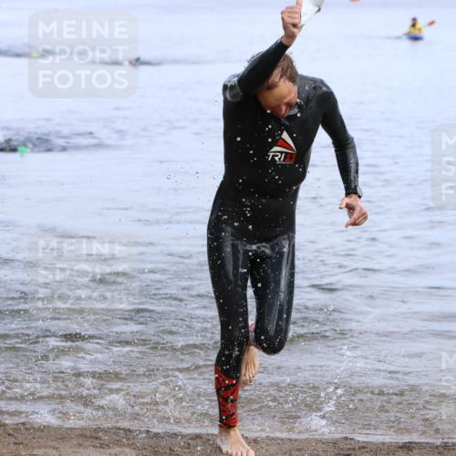 16.06.2024 - 26. Vierlanden-Triathlon Strokosch-Dieckow http://msf.ph/oto/6318445 16.06.2024 10:09:38 Schwimmen 217, 223, 217, 223 meine-sportfotos.de