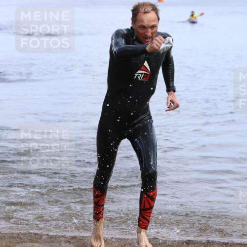 16.06.2024 - 26. Vierlanden-Triathlon Strokosch-Dieckow http://msf.ph/oto/6318455 16.06.2024 10:09:38 Schwimmen 217, 223, 217, 223 meine-sportfotos.de