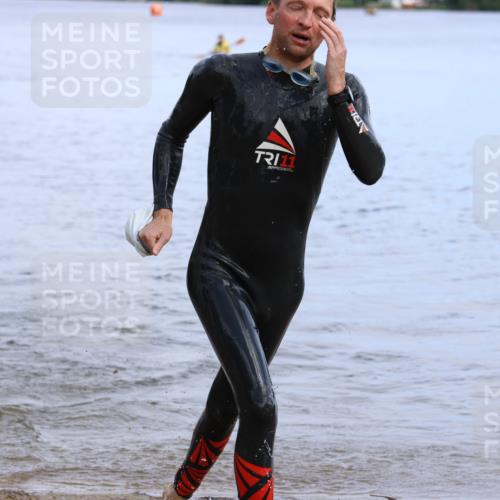 16.06.2024 - 26. Vierlanden-Triathlon Strokosch-Dieckow http://msf.ph/oto/6318479 16.06.2024 10:09:39 Schwimmen 217, 223, 217, 223 meine-sportfotos.de