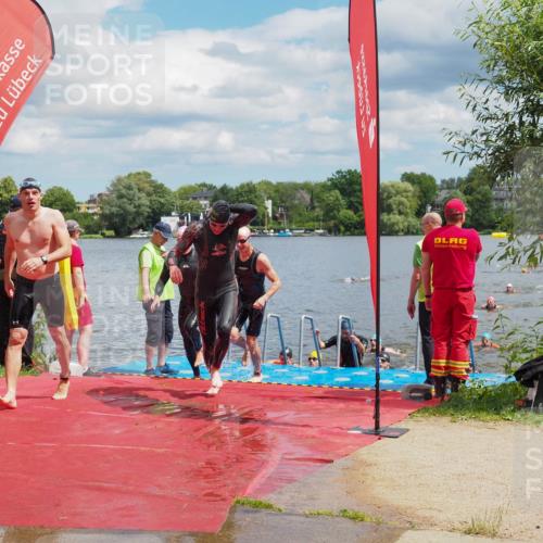 16.06.2024 - 7 Türme Triathlon KatJ http://msf.ph/oto/6318493 16.06.2024 11:55:50 Schwimmen 320, 329, 353, 371, 372, 384, 396, 402, 430, 437, 443, 447, 454, 463, 485, 506, 514, 527, 551, 553, 599, 616 meine-sportfotos.de
