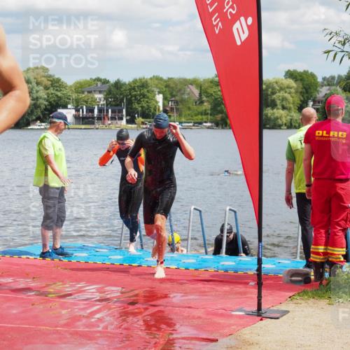 16.06.2024 - 7 Türme Triathlon KatJ http://msf.ph/oto/6318508 16.06.2024 11:55:54 Schwimmen 320, 329, 353, 371, 372, 384, 396, 402, 430, 437, 443, 447, 454, 463, 485, 506, 514, 551, 599, 616 meine-sportfotos.de
