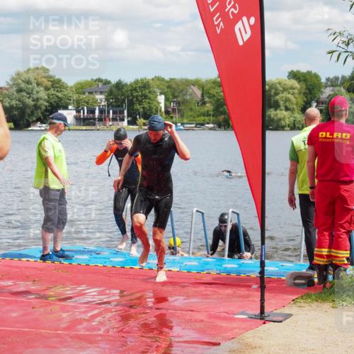 16.06.2024 - 7 Türme Triathlon KatJ http://msf.ph/oto/6318510 16.06.2024 11:55:54 Schwimmen 320, 329, 353, 371, 372, 384, 396, 402, 430, 437, 443, 447, 454, 463, 485, 506, 514, 551, 599, 616 meine-sportfotos.de