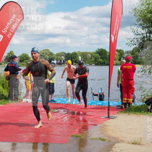 16.06.2024 - 7 Türme Triathlon KatJ http://msf.ph/oto/6318550 16.06.2024 11:56:00 Schwimmen 320, 329, 371, 372, 384, 396, 402, 430, 437, 443, 447, 454, 463, 485, 506, 551, 599, 616 meine-sportfotos.de
