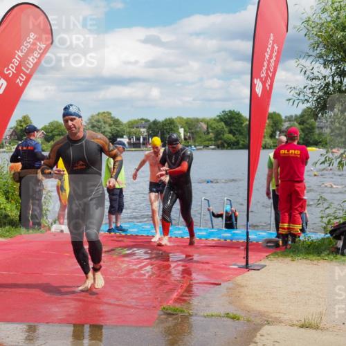 16.06.2024 - 7 Türme Triathlon KatJ http://msf.ph/oto/6318552 16.06.2024 11:56:00 Schwimmen 320, 329, 371, 372, 384, 396, 402, 430, 437, 443, 447, 454, 463, 485, 506, 551, 599, 616 meine-sportfotos.de