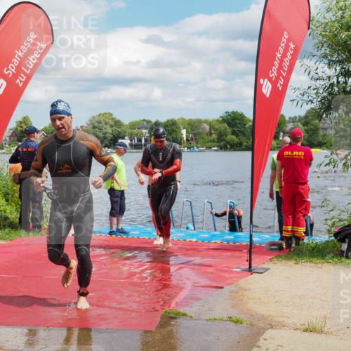 16.06.2024 - 7 Türme Triathlon KatJ http://msf.ph/oto/6318558 16.06.2024 11:56:00 Schwimmen 320, 329, 371, 372, 384, 396, 402, 430, 437, 443, 447, 454, 463, 485, 506, 551, 599, 616 meine-sportfotos.de