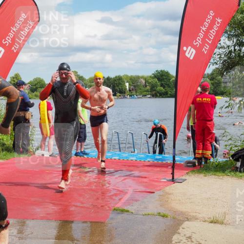 16.06.2024 - 7 Türme Triathlon KatJ http://msf.ph/oto/6318560 16.06.2024 11:56:01 Schwimmen 320, 329, 371, 372, 384, 396, 402, 430, 437, 443, 447, 454, 463, 485, 506, 551, 599, 616 meine-sportfotos.de