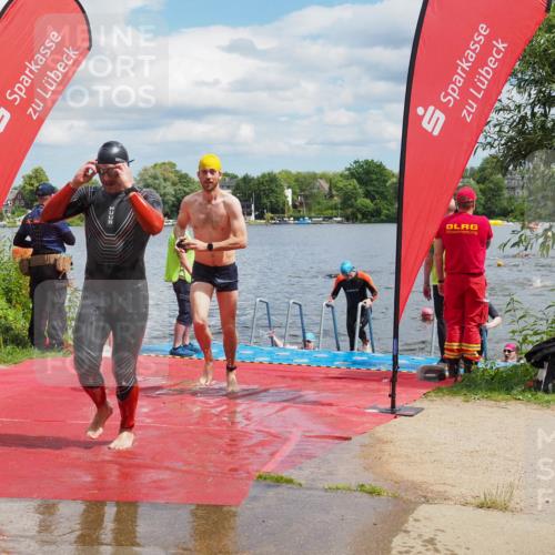 16.06.2024 - 7 Türme Triathlon KatJ http://msf.ph/oto/6318565 16.06.2024 11:56:01 Schwimmen 320, 329, 371, 372, 384, 396, 402, 430, 437, 443, 447, 454, 463, 485, 506, 551, 599, 616 meine-sportfotos.de