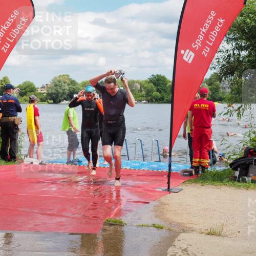 16.06.2024 - 7 Türme Triathlon KatJ http://msf.ph/oto/6318588 16.06.2024 11:56:05 Schwimmen 320, 329, 371, 372, 384, 396, 402, 413, 430, 437, 443, 454, 463, 485, 551, 599, 616 meine-sportfotos.de