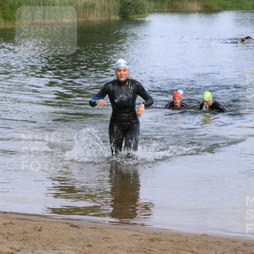 16.06.2024 - 26. Vierlanden-Triathlon Strokosch-Dieckow http://msf.ph/oto/6318602 16.06.2024 10:10:28 Schwimmen 193, 193 meine-sportfotos.de