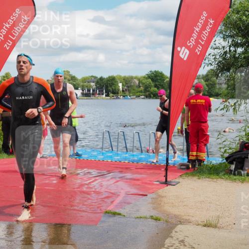 16.06.2024 - 7 Türme Triathlon KatJ http://msf.ph/oto/6318613 16.06.2024 11:56:07 Schwimmen 320, 329, 371, 384, 396, 402, 413, 430, 437, 454, 463, 485, 495, 551, 599, 616 meine-sportfotos.de