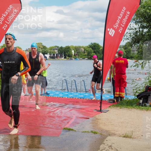 16.06.2024 - 7 Türme Triathlon KatJ http://msf.ph/oto/6318616 16.06.2024 11:56:07 Schwimmen 320, 329, 371, 384, 396, 402, 413, 430, 437, 454, 463, 485, 495, 551, 599, 616 meine-sportfotos.de