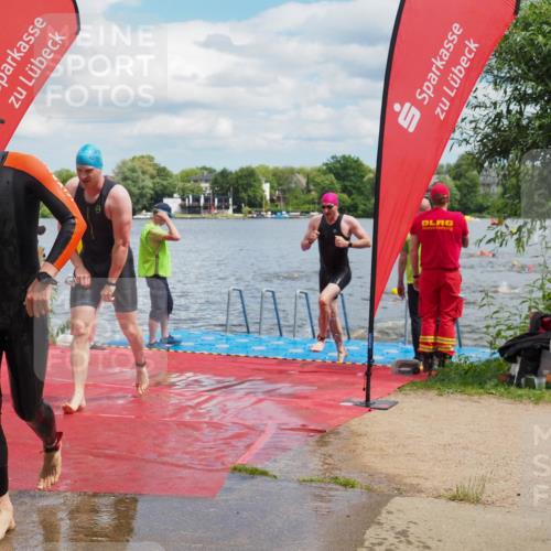 16.06.2024 - 7 Türme Triathlon KatJ http://msf.ph/oto/6318620 16.06.2024 11:56:07 Schwimmen 320, 329, 371, 384, 396, 402, 413, 430, 437, 454, 463, 485, 495, 551, 599, 616 meine-sportfotos.de