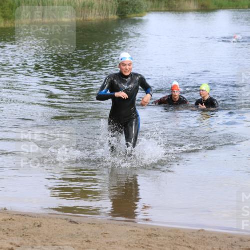 16.06.2024 - 26. Vierlanden-Triathlon Strokosch-Dieckow http://msf.ph/oto/6318626 16.06.2024 10:10:29 Schwimmen 193, 193 meine-sportfotos.de