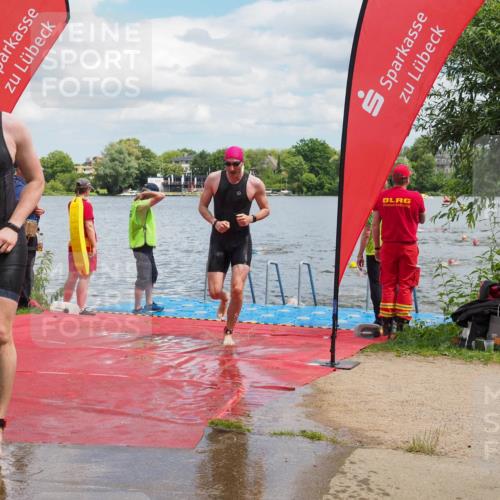 16.06.2024 - 7 Türme Triathlon KatJ http://msf.ph/oto/6318630 16.06.2024 11:56:08 Schwimmen 329, 371, 396, 402, 413, 430, 437, 454, 463, 485, 495, 551, 599, 616 meine-sportfotos.de