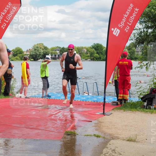 16.06.2024 - 7 Türme Triathlon KatJ http://msf.ph/oto/6318631 16.06.2024 11:56:08 Schwimmen 329, 371, 396, 402, 413, 430, 437, 454, 463, 485, 495, 551, 599, 616 meine-sportfotos.de