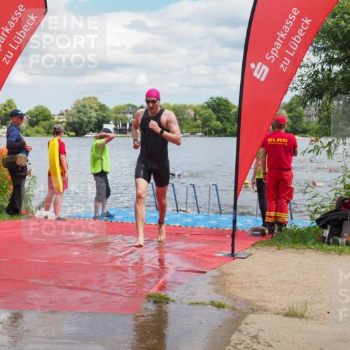 16.06.2024 - 7 Türme Triathlon KatJ http://msf.ph/oto/6318634 16.06.2024 11:56:08 Schwimmen 329, 371, 396, 402, 413, 430, 437, 454, 463, 485, 495, 551, 599, 616 meine-sportfotos.de