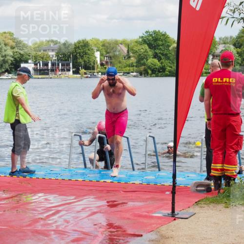 16.06.2024 - 7 Türme Triathlon KatJ http://msf.ph/oto/6318642 16.06.2024 11:56:14 Schwimmen 374, 382, 391, 396, 402, 404, 413, 437, 454, 481, 485, 495, 594, 599, 616 meine-sportfotos.de