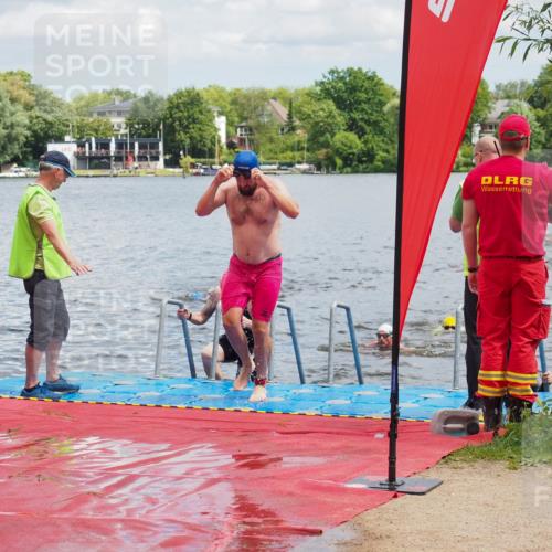 16.06.2024 - 7 Türme Triathlon KatJ http://msf.ph/oto/6318644 16.06.2024 11:56:14 Schwimmen 374, 382, 391, 396, 402, 404, 413, 437, 454, 481, 485, 495, 594, 599, 616 meine-sportfotos.de