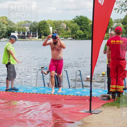 16.06.2024 - 7 Türme Triathlon KatJ http://msf.ph/oto/6318647 16.06.2024 11:56:14 Schwimmen 374, 382, 391, 396, 402, 404, 413, 437, 454, 481, 485, 495, 594, 599, 616 meine-sportfotos.de