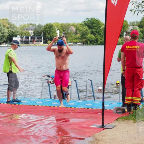 16.06.2024 - 7 Türme Triathlon KatJ http://msf.ph/oto/6318649 16.06.2024 11:56:14 Schwimmen 374, 382, 391, 396, 402, 404, 413, 437, 454, 481, 485, 495, 594, 599, 616 meine-sportfotos.de