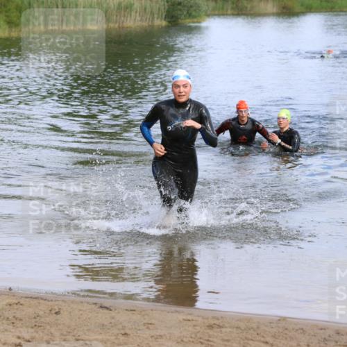 16.06.2024 - 26. Vierlanden-Triathlon Strokosch-Dieckow http://msf.ph/oto/6318650 16.06.2024 10:10:29 Schwimmen 193, 193 meine-sportfotos.de