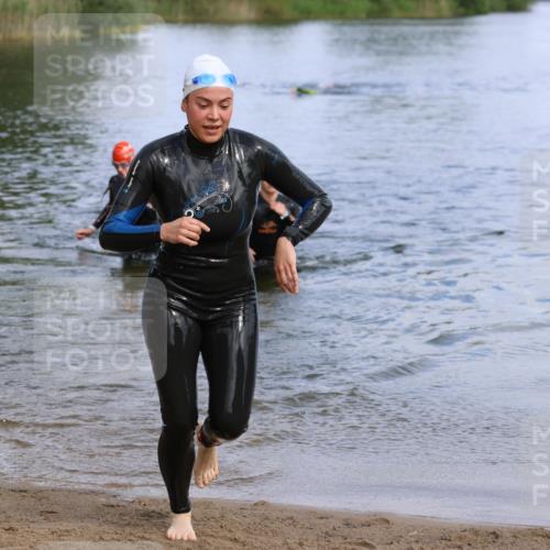 16.06.2024 - 26. Vierlanden-Triathlon Strokosch-Dieckow http://msf.ph/oto/6318705 16.06.2024 10:10:31 Schwimmen 193, 197, 193, 197 meine-sportfotos.de