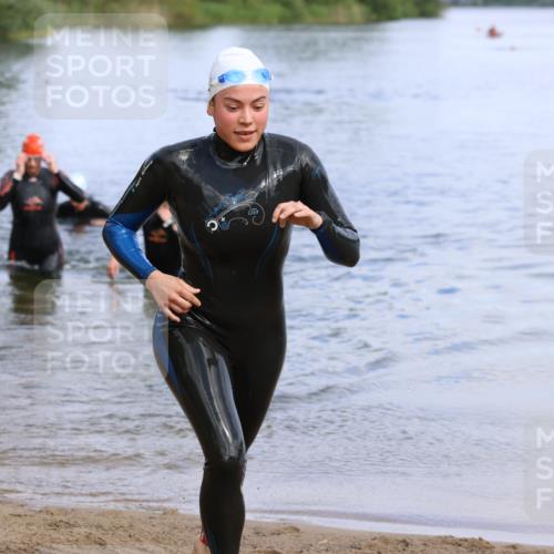 16.06.2024 - 26. Vierlanden-Triathlon Strokosch-Dieckow http://msf.ph/oto/6318739 16.06.2024 10:10:32 Schwimmen 193, 197, 193, 197 meine-sportfotos.de