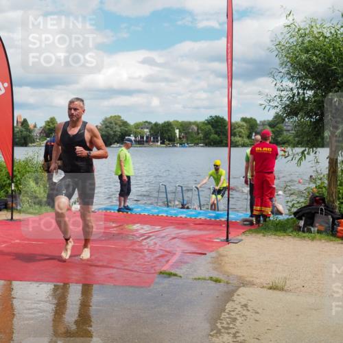 16.06.2024 - 7 Türme Triathlon KatJ http://msf.ph/oto/6318745 16.06.2024 11:56:29 Schwimmen 374, 382, 391, 404, 410, 413, 481, 485, 495, 523, 535, 548, 575, 594, 599 meine-sportfotos.de