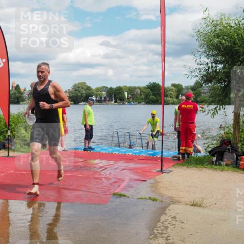 16.06.2024 - 7 Türme Triathlon KatJ http://msf.ph/oto/6318747 16.06.2024 11:56:29 Schwimmen 374, 382, 391, 404, 410, 413, 481, 485, 495, 523, 535, 548, 575, 594, 599 meine-sportfotos.de
