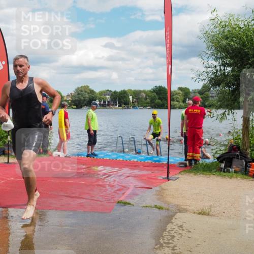 16.06.2024 - 7 Türme Triathlon KatJ http://msf.ph/oto/6318754 16.06.2024 11:56:30 Schwimmen 374, 382, 391, 404, 410, 413, 481, 485, 495, 523, 535, 541, 548, 575, 594, 599 meine-sportfotos.de