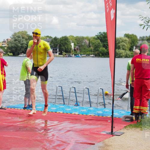 16.06.2024 - 7 Türme Triathlon KatJ http://msf.ph/oto/6318771 16.06.2024 11:56:33 Schwimmen 374, 382, 391, 404, 410, 413, 481, 495, 523, 535, 541, 548, 575, 594, 599 meine-sportfotos.de