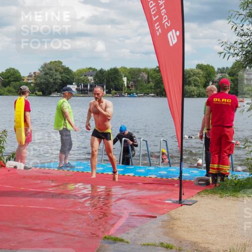16.06.2024 - 7 Türme Triathlon KatJ http://msf.ph/oto/6318791 16.06.2024 11:56:36 Schwimmen 374, 382, 391, 404, 410, 413, 481, 495, 523, 535, 541, 548, 575, 594, 599 meine-sportfotos.de