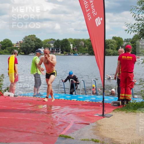 16.06.2024 - 7 Türme Triathlon KatJ http://msf.ph/oto/6318798 16.06.2024 11:56:37 Schwimmen 374, 382, 391, 404, 410, 413, 481, 495, 523, 535, 541, 548, 575, 594, 599 meine-sportfotos.de