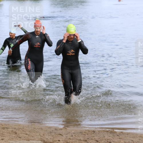 16.06.2024 - 26. Vierlanden-Triathlon Strokosch-Dieckow http://msf.ph/oto/6318808 16.06.2024 10:10:37 Schwimmen 193, 197, 198, 224, 193, 197, 198, 224 meine-sportfotos.de