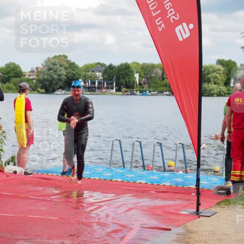 16.06.2024 - 7 Türme Triathlon KatJ http://msf.ph/oto/6318820 16.06.2024 11:56:41 Schwimmen 374, 382, 391, 404, 410, 413, 481, 495, 523, 535, 541, 548, 575, 594 meine-sportfotos.de