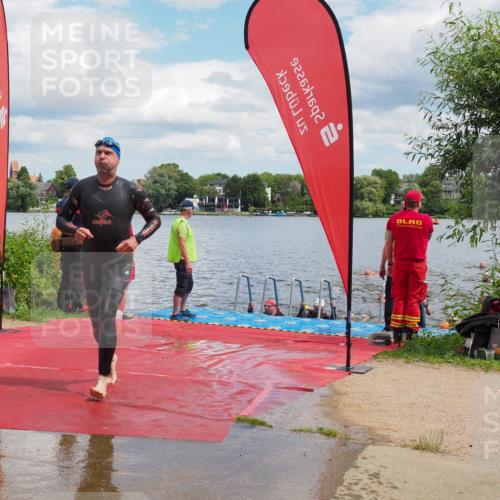 16.06.2024 - 7 Türme Triathlon KatJ http://msf.ph/oto/6318836 16.06.2024 11:56:43 Schwimmen 374, 382, 391, 404, 410, 413, 481, 495, 523, 535, 541, 548, 575, 594 meine-sportfotos.de