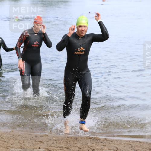 16.06.2024 - 26. Vierlanden-Triathlon Strokosch-Dieckow http://msf.ph/oto/6318842 16.06.2024 10:10:38 Schwimmen 193, 197, 198, 224, 193, 197, 198, 224 meine-sportfotos.de