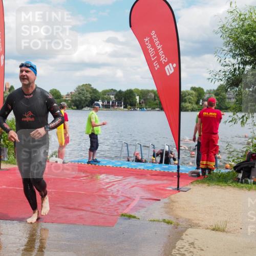 16.06.2024 - 7 Türme Triathlon KatJ http://msf.ph/oto/6318846 16.06.2024 11:56:43 Schwimmen 374, 382, 391, 404, 410, 413, 481, 495, 523, 535, 541, 548, 575, 594 meine-sportfotos.de