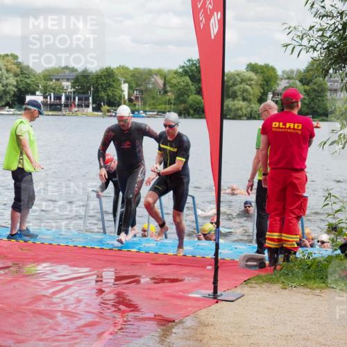 16.06.2024 - 7 Türme Triathlon KatJ http://msf.ph/oto/6318860 16.06.2024 11:56:47 Schwimmen 374, 382, 391, 404, 410, 413, 481, 495, 523, 535, 541, 548, 575, 594 meine-sportfotos.de