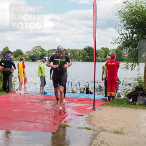 16.06.2024 - 7 Türme Triathlon KatJ http://msf.ph/oto/6318875 16.06.2024 11:56:49 Schwimmen 374, 382, 391, 404, 410, 413, 481, 495, 523, 535, 541, 548, 575, 594 meine-sportfotos.de