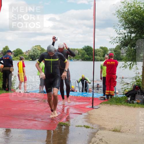 16.06.2024 - 7 Türme Triathlon KatJ http://msf.ph/oto/6318885 16.06.2024 11:56:49 Schwimmen 374, 382, 391, 404, 410, 413, 481, 495, 523, 535, 541, 548, 575, 594 meine-sportfotos.de