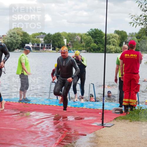 16.06.2024 - 7 Türme Triathlon KatJ http://msf.ph/oto/6318902 16.06.2024 11:56:52 Schwimmen 317, 374, 382, 391, 404, 410, 481, 495, 523, 535, 541, 548, 575, 594 meine-sportfotos.de