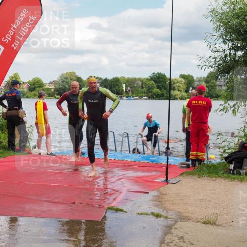 16.06.2024 - 7 Türme Triathlon KatJ http://msf.ph/oto/6318923 16.06.2024 11:56:54 Schwimmen 317, 374, 382, 391, 404, 410, 481, 523, 535, 541, 548, 560, 575, 594 meine-sportfotos.de