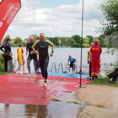 16.06.2024 - 7 Türme Triathlon KatJ http://msf.ph/oto/6318927 16.06.2024 11:56:55 Schwimmen 317, 374, 382, 391, 404, 410, 481, 523, 535, 541, 548, 560, 575, 594 meine-sportfotos.de