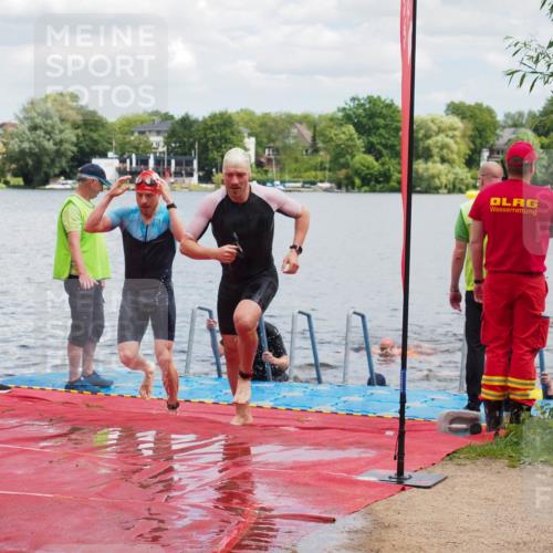 16.06.2024 - 7 Türme Triathlon KatJ http://msf.ph/oto/6318935 16.06.2024 11:56:57 Schwimmen 317, 344, 374, 382, 391, 404, 410, 481, 523, 535, 541, 548, 560, 575, 594 meine-sportfotos.de