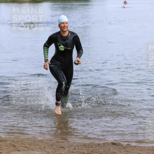 16.06.2024 - 26. Vierlanden-Triathlon Strokosch-Dieckow http://msf.ph/oto/6318949 16.06.2024 10:10:42 Schwimmen 193, 197, 198, 224, 193, 197, 198, 224 meine-sportfotos.de