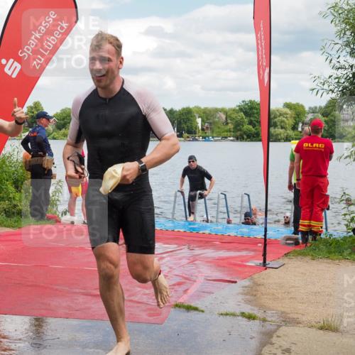 16.06.2024 - 7 Türme Triathlon KatJ http://msf.ph/oto/6318957 16.06.2024 11:56:59 Schwimmen 317, 344, 374, 391, 410, 481, 523, 535, 541, 548, 560, 575, 594 meine-sportfotos.de